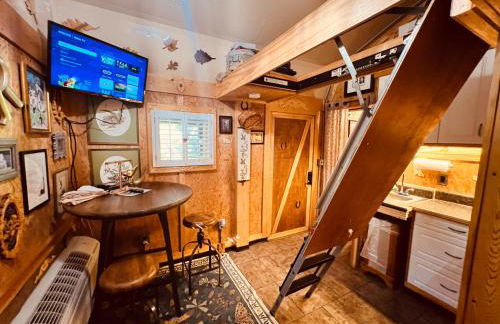 Tiny House, WIFI,Hot tub,Secluded - Foto 45