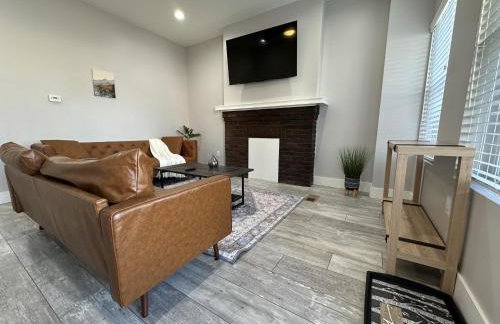 Urban Retreat 2BR Near Downtown - Foto 1