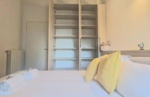 Modern Viggi Suite Home - Photo 12