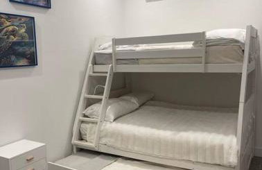 Beach House with Rooftop Jacuzzi - Foto 12