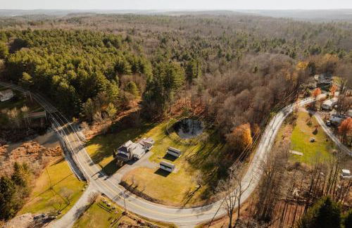 Swan Pond Cabin Hot Tub & Firepit Retreat - Foto 12