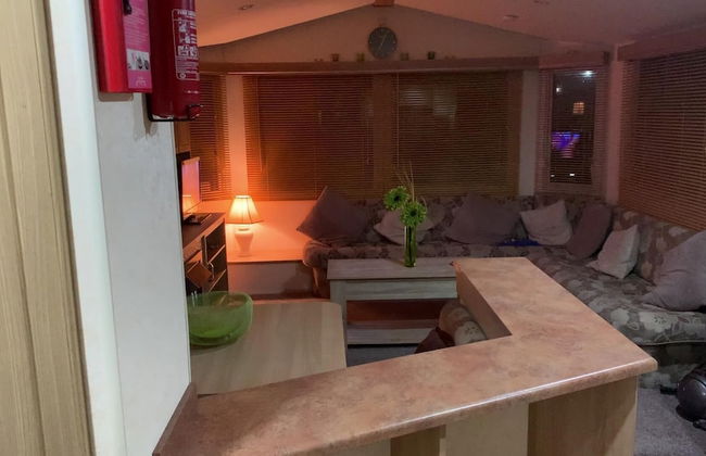 Captivating Three Bedroom Caravan tv in Each Room - Foto 19