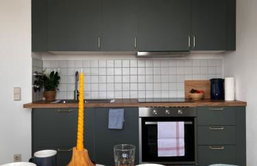 City-View Studio with Balcony, Dessau - Foto 3