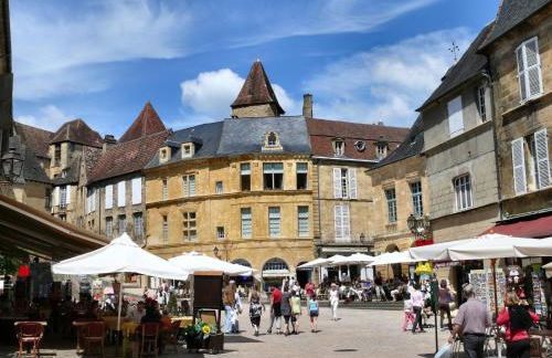 Villa in Lanzac with Private Garden - Foto 37