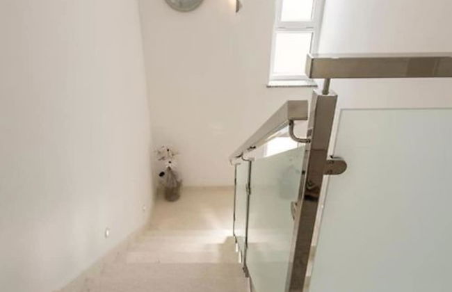 Modern & Stylish Villa With Private Pool - Foto 24