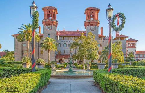 Luxurious indoor/outdoor Family Paradise in downtown St Augustine - Foto 4