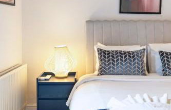 Private Oxford Street Luxe Apartment - Photo 3