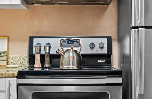 Family Friendly Home Near Beach and Downtown - Photo 20