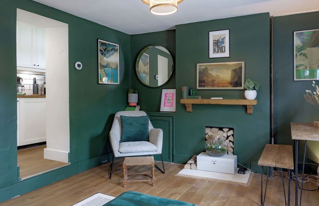 Stunning 2BD in the Heart of Malmesbury - Photo 29