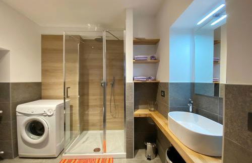 Independent Stone House with Lake View - Photo 36