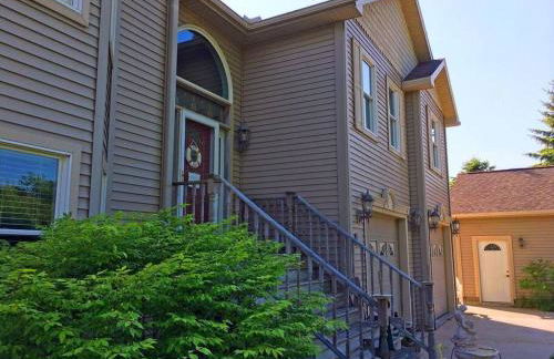 Beachfront~Private Sand Beach~Close Mackinac Ferry - Foto 19