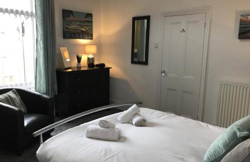 Bright Spacious 3-bed With Office & Patio, Preston - Foto 76