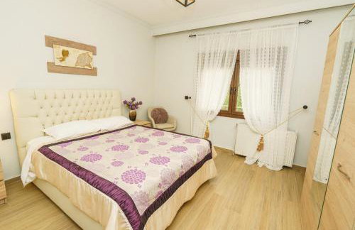 Four lakes luxury suites - Photo 28