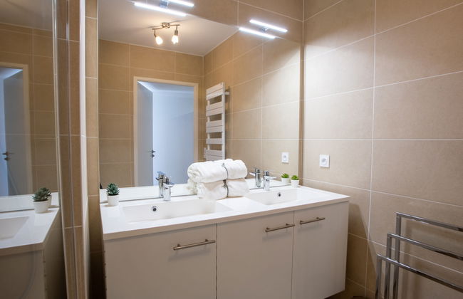 2 bedroom Apartment in Bormes-les-Mimosas with swimming pool and garden - Photo 10