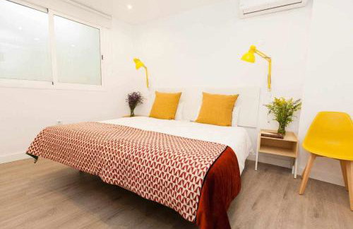 ISG Apartments Downtown family haven Free parking spot - Foto 4