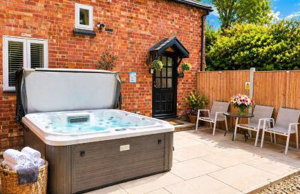 Arden Hill Farm House - Sleeps up to 16 - Snooker Table - HOT TUB - Foto 8