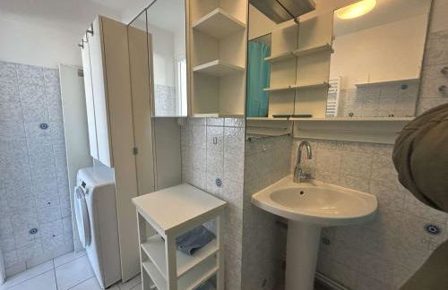 Appartement 2 pièces avec balcon et parking privé - FR-1-224B-71 - Foto 13