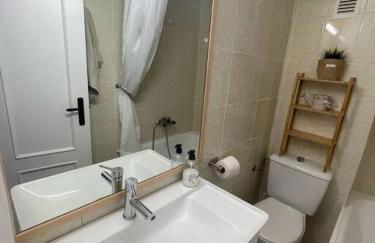 Precioso duplex y espacioso en la playa de Gandía - Foto 9