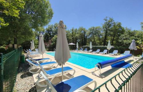 Chalet en vallée Dordogne, jardin privé et piscine partagée - FR-1-828-4 - Foto 14