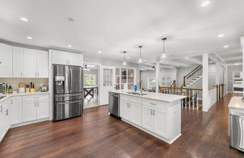 Mansion With Private Pool Basketball & Tennis courts - Foto 10