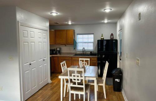 Bay Breeze Bliss-Hot Tub, Bar and Canal 5mi to Beach - Foto 21