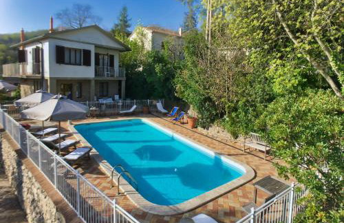 Huge Holiday Home in Marina di Castagneto Carducci near Sea - Foto 67