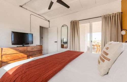 Kinetic House-Joshua Trees Sculptures Cowboy Pool - Foto 24