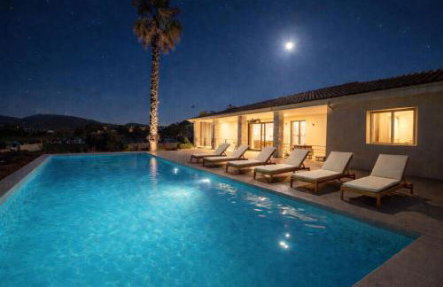 Mira Premium House - Serenity Escape in Kalamaki by Villa Mana Gers - Foto 3