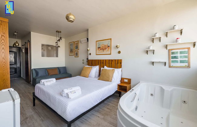 Xuru Stays I Jacuzzi Studios @ The Pyramids - Foto 65