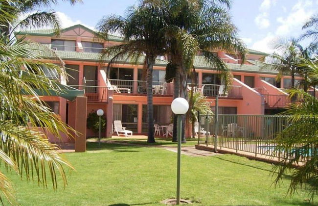 Tuscany Apartments - Photo 33