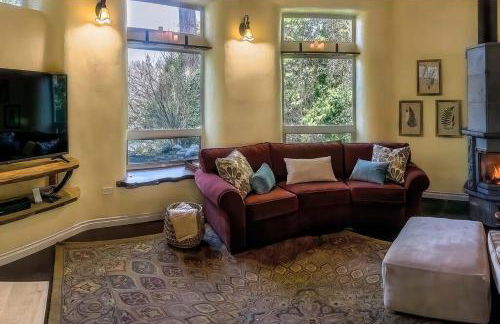 European Style Straw Bale Retreat - Foto 8