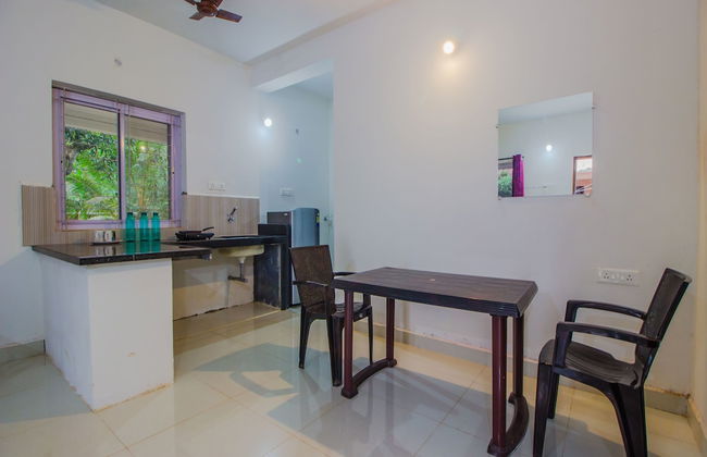 OYO 12872 Home 1BHK Siolim - Foto 7