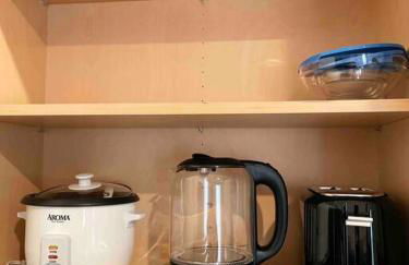 OTR, QUEEN Bed, 50in TV, Workspace, Near Lightrail - Foto 28