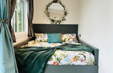 Hazells Lodge Farm Stay Sleeps 2 Undercover Hottub and Pool Table - Foto 7