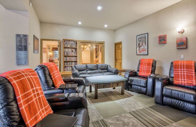 Mountain Getaway Cabinhot Tub & Pool Table4bd - Foto 2