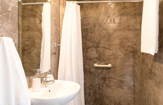 CHROMA Lodge Pikermi - Foto 77