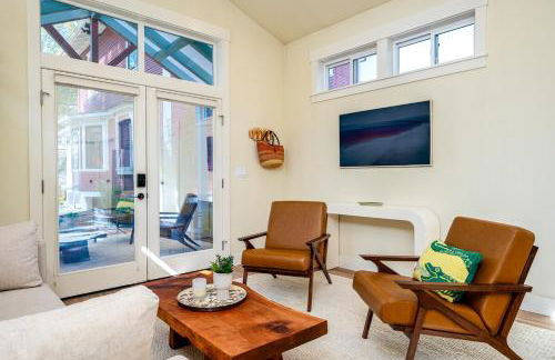 Cozy Laurelhurst Retreat - Photo 21
