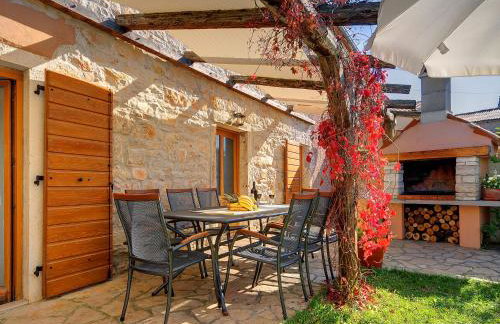 Villa in Batlug With Private Pool - Foto 10