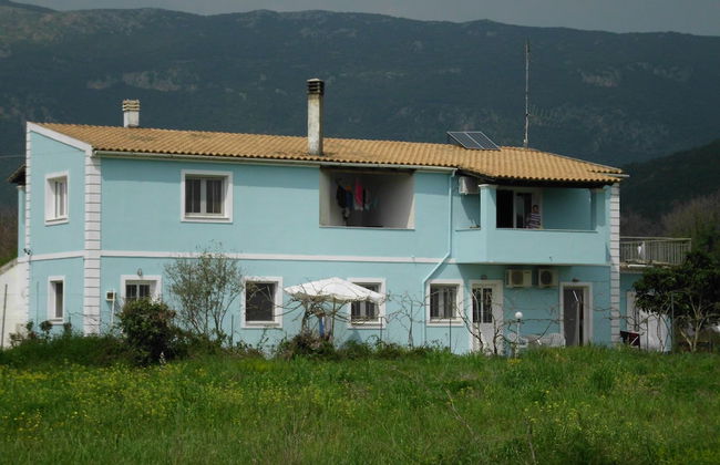 Toms House 4 in Felekas - Photo 1