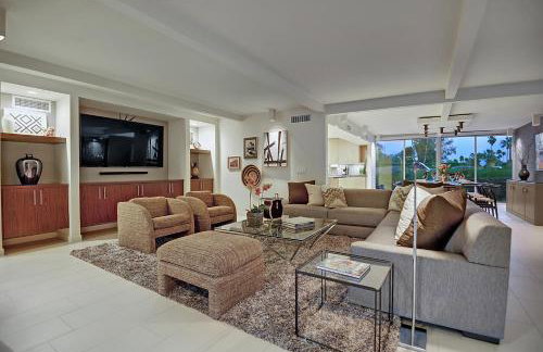 The Cascades Retreat - Walk to Downtown! - Foto 5