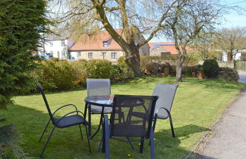 Rose Cottage 2 - Photo 11