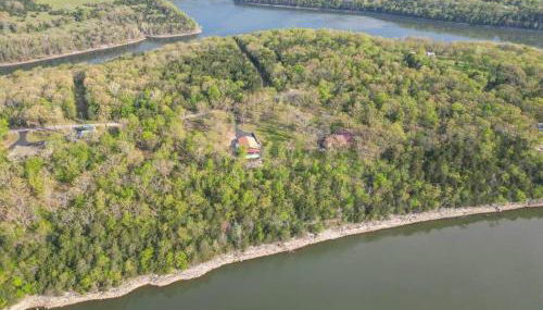 Table Rock Lakefront on 2 Acres with firepit - Foto 1