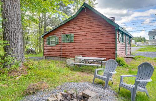 Pocono Couples Getaway! Cute Cabin on 8 Acres - Foto 20