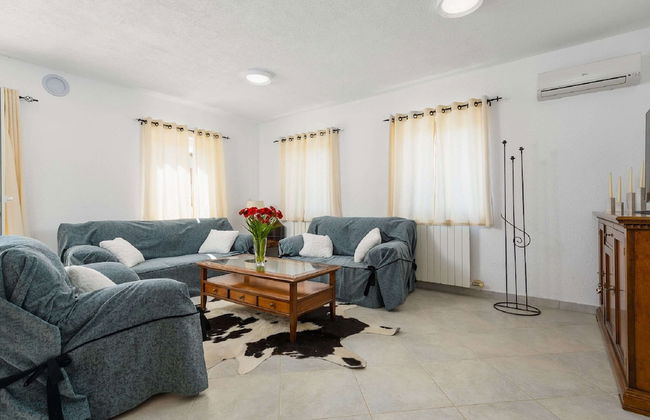 Charming Holiday Home With Pool and sea View - Foto 7