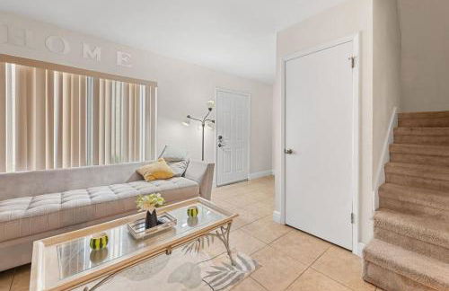 Fort WB Haven with BBQ 15 Mins to Beach - Foto 8