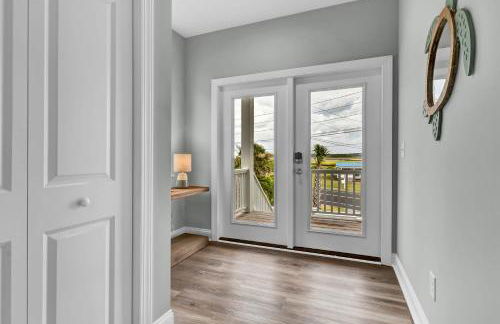 Seaside Serenity Beautiful Home on Topsail 7 BR - Photo 39