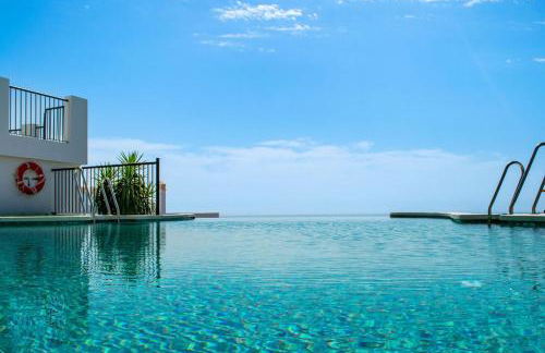 Luxury Penthouse Casa de Paraiso, sea view, pools, golf - Photo 31