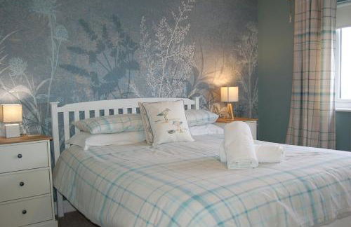 Sound of the Sea, beach front Bungalow with hot tub, in Tywyn - Foto 10