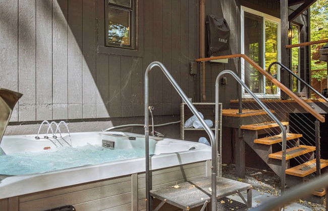 Hot Tub, Lake Access + Community Amenities Somerset Lodge by Avantstay - Foto 35