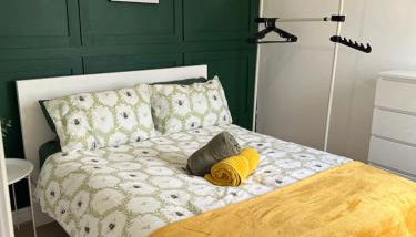 Beautiful Bungalow Awaits Your Short Term Stay - Foto 2